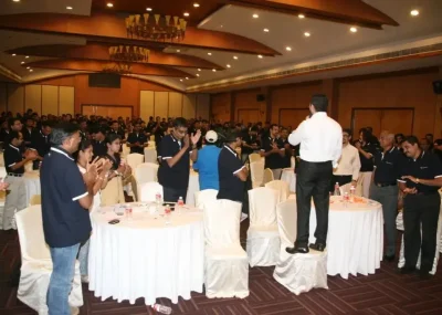 Motivational Speaker in Hyderabad Akash Gautam receiving a standing ovation from Dr Reddy’s Labs global finance team after a high-impact keynote session